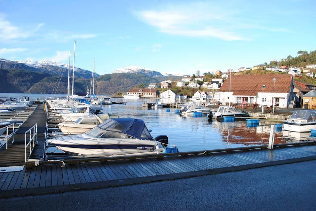 Ryfylke Fjordhotel Sand  Екстер'єр фото